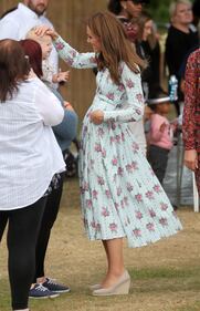 Kate Middleton circondata dai bimbi: foto 4