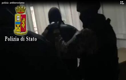 Il blitz anti-terrorismo a Brescia 6