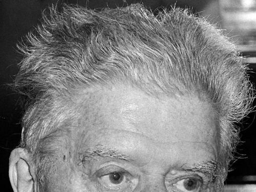 I versi postumi di Montale? Falsi Parola di un super pool di esperti