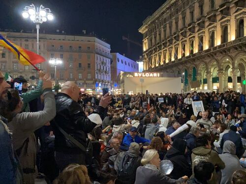 L'ira dei commercianti esasperati dai cortei. "Adesso basta, lasciateci lavorare in pace"