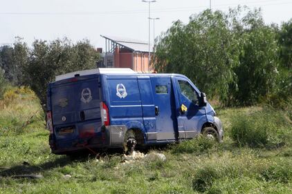 Mitragliette e molotov, l'assalto al portavalori 2
