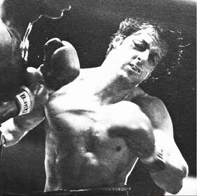 Sylvester Stallone nelle foto di scena di Rocky 11