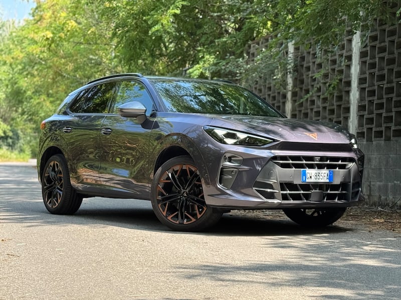 Cupra Terramar: guarda la gallery dell'ibrido da 272 CV 15