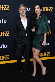 Heorge Clooney e Amal per la premier di "Catch-22"  5