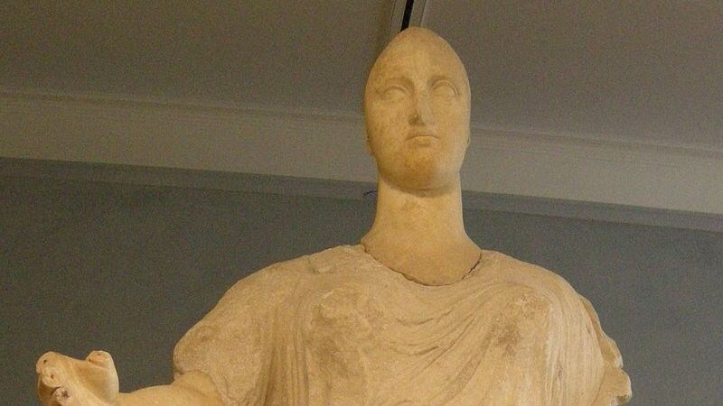 La Dea che visita l'Italia di nascosto