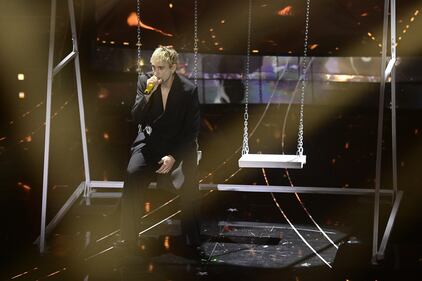 Sanremo 2024: ecco il look della finalissima del Festival di Mr.Rain 7