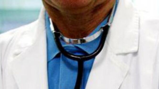 Le stupra dopo averle ipnotizzate. Medico condannato per abusi su quattro pazienti
