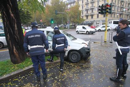 Guardia giurata si spara credendo di aver ucciso un motociclista 12