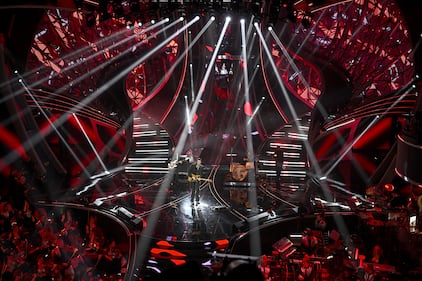 Sanremo 2024: ecco il look della seconda serata del Festival dei The Kolors 5