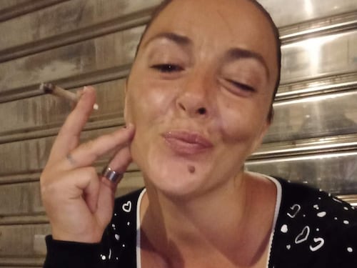 L'annuncio choc sui social. Poi ammazza il convivente