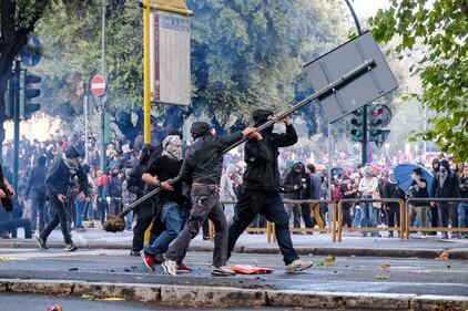 Scontri a Roma alla manifestazione pro Palestina 7