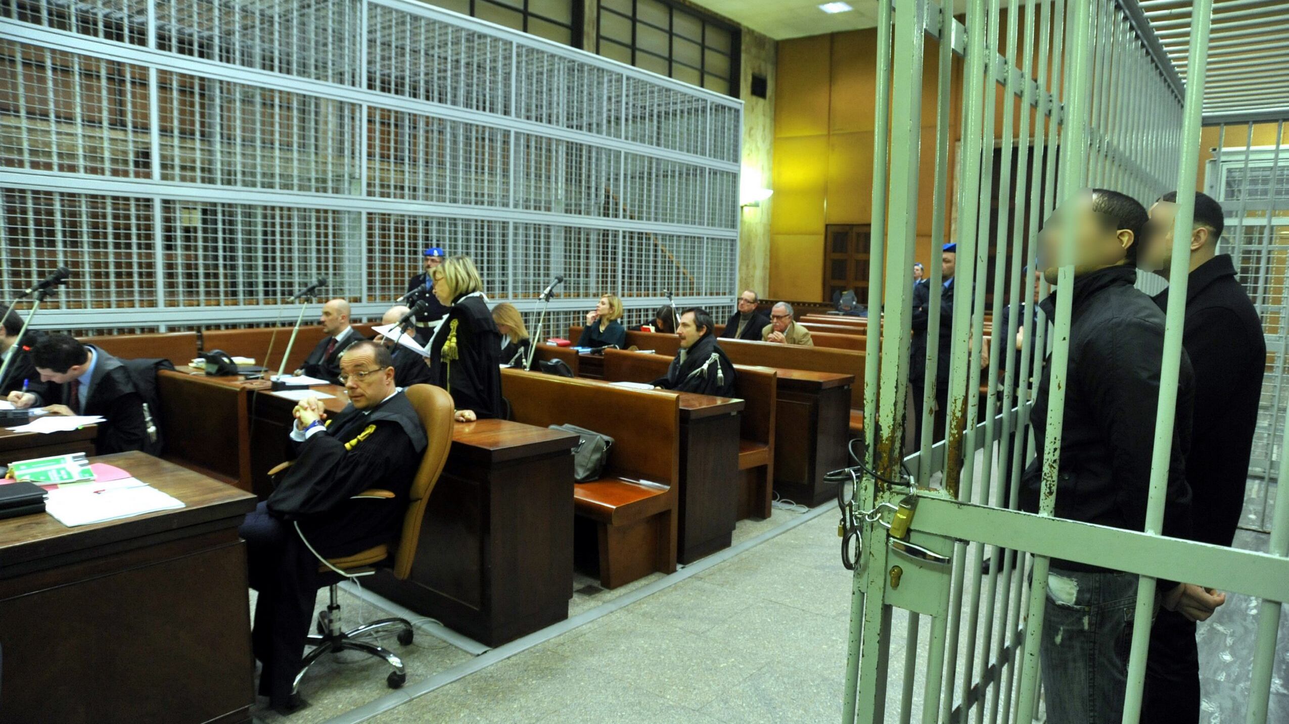 "Troppo disinvolta", pena ridotta per stupro: è bufera