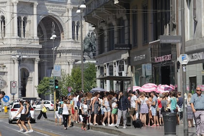 Victoria's Secret apre a Milano: preso d'assalto il negozio 12
