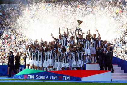 Il trionfo della Juventus: vince in casa il 6 scudetto consecutivo 7