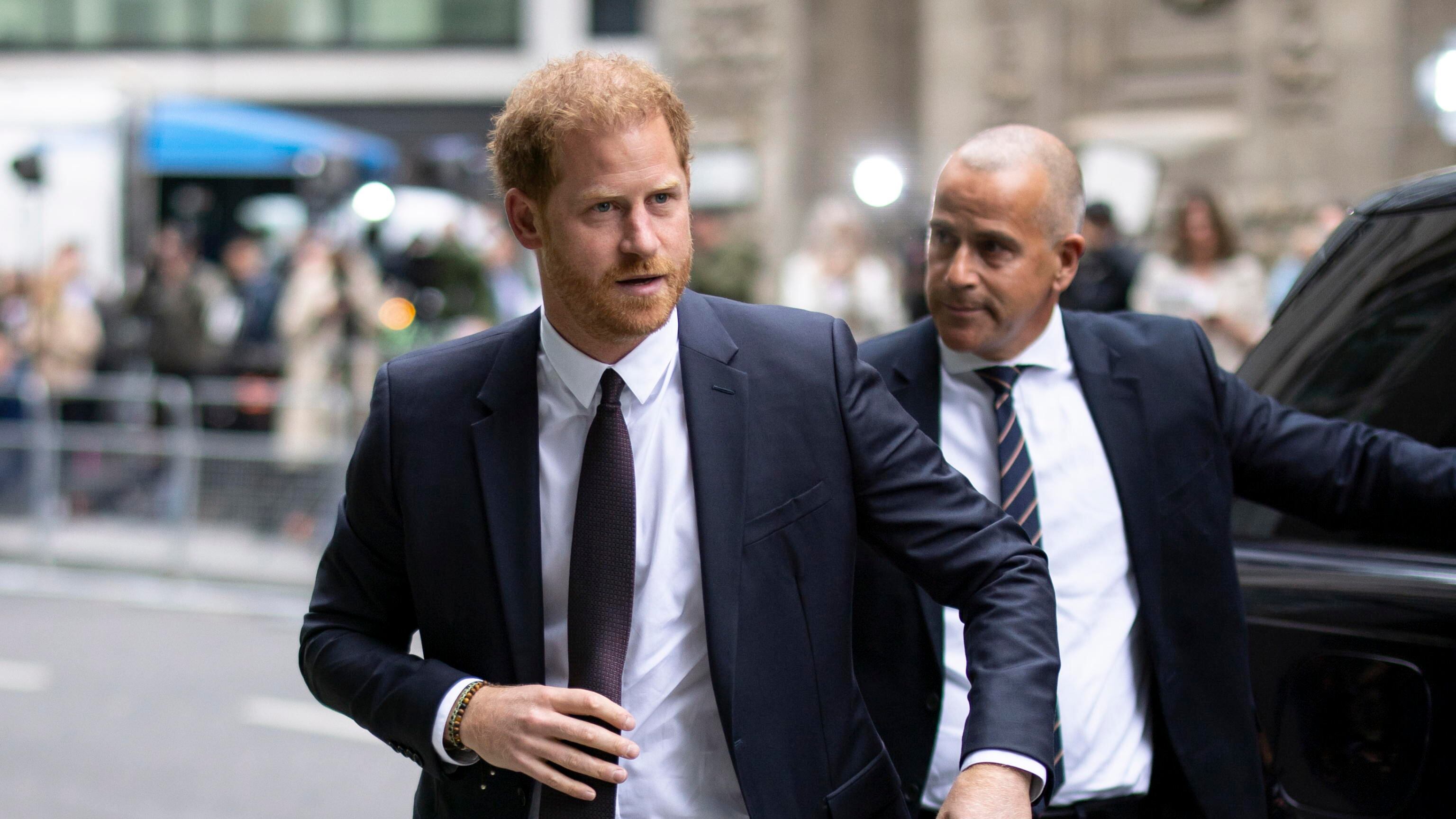 “Harry voleva intervistare Putin, Zuckerberg e Trump”. La rivelazione su Spotify