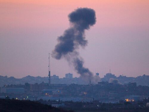 Israele, razzi contro le città Raid su Gaza: morti e feriti