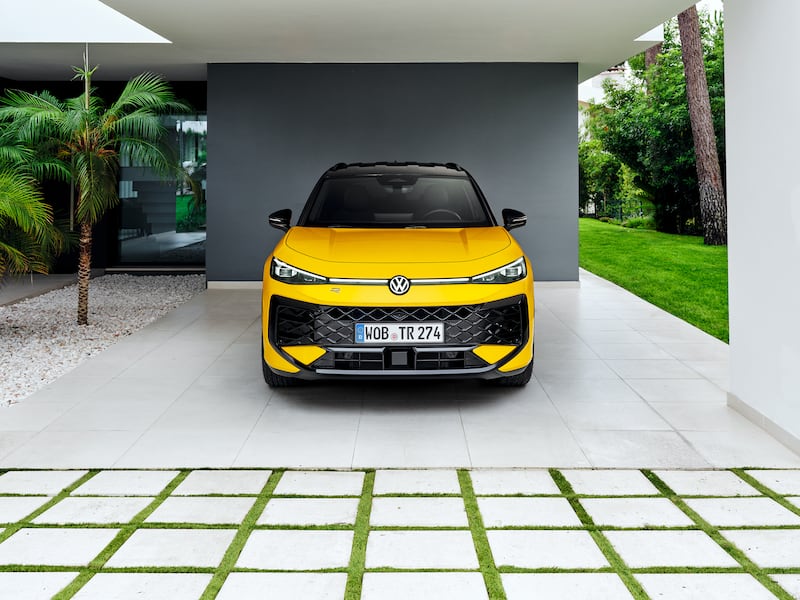 Nuova Volkswagen T-Roc, primo contatto: guarda la gallery 12