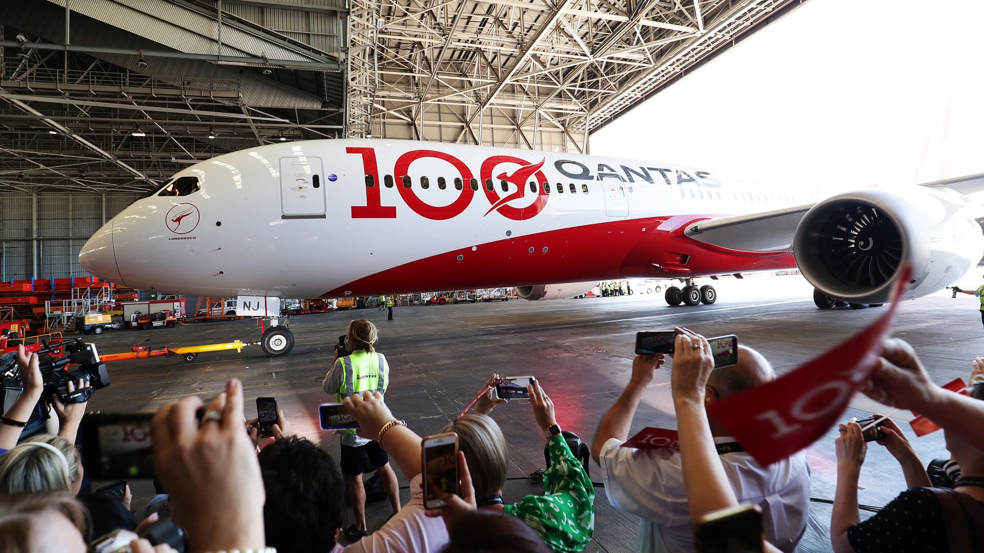 Via al volo record Londra-Sidney: 19 ore no stop
