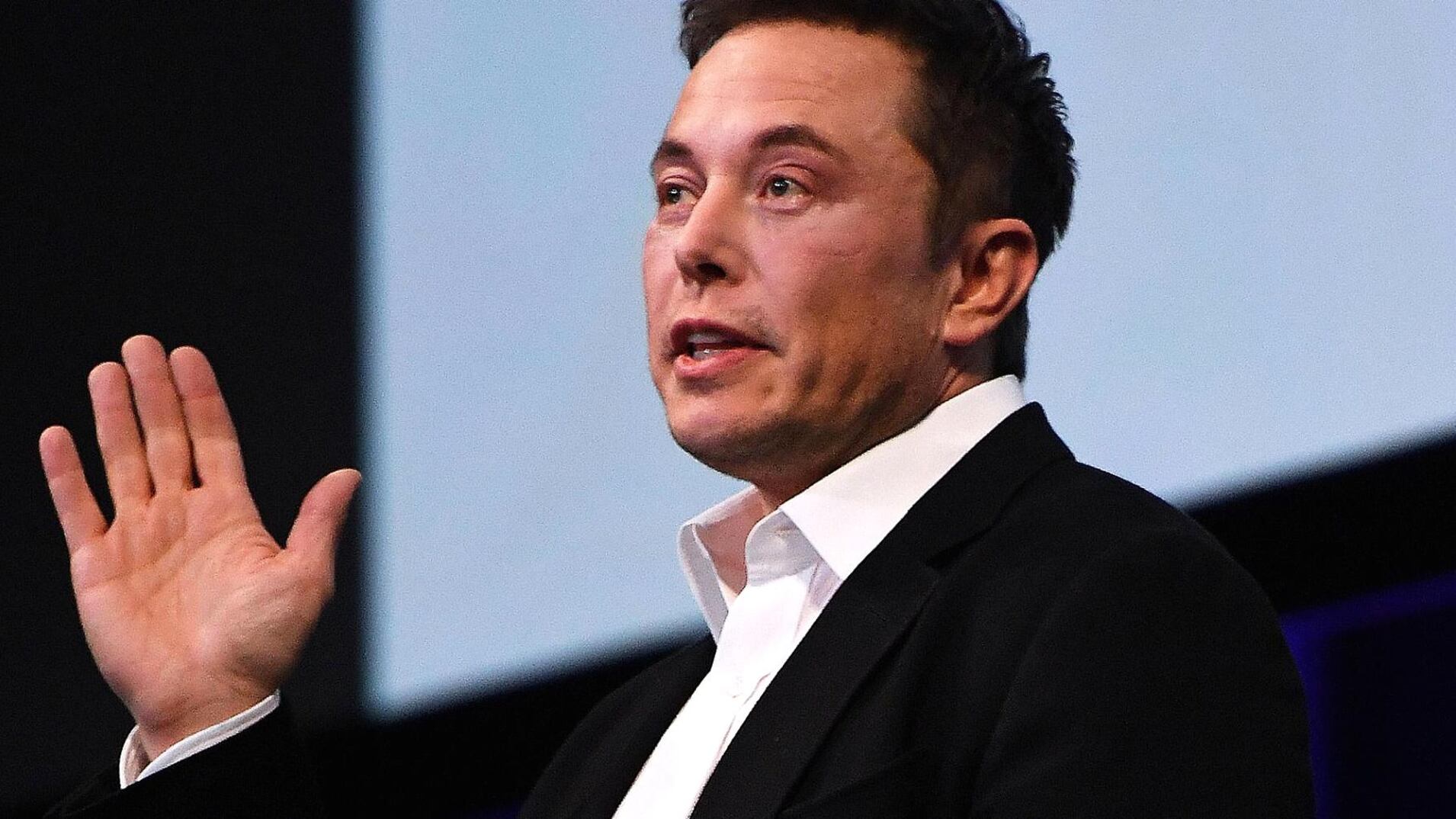 Il fratello di Escobar accusa Elon Musk di avergli "rubato" l'idea per un prodotto