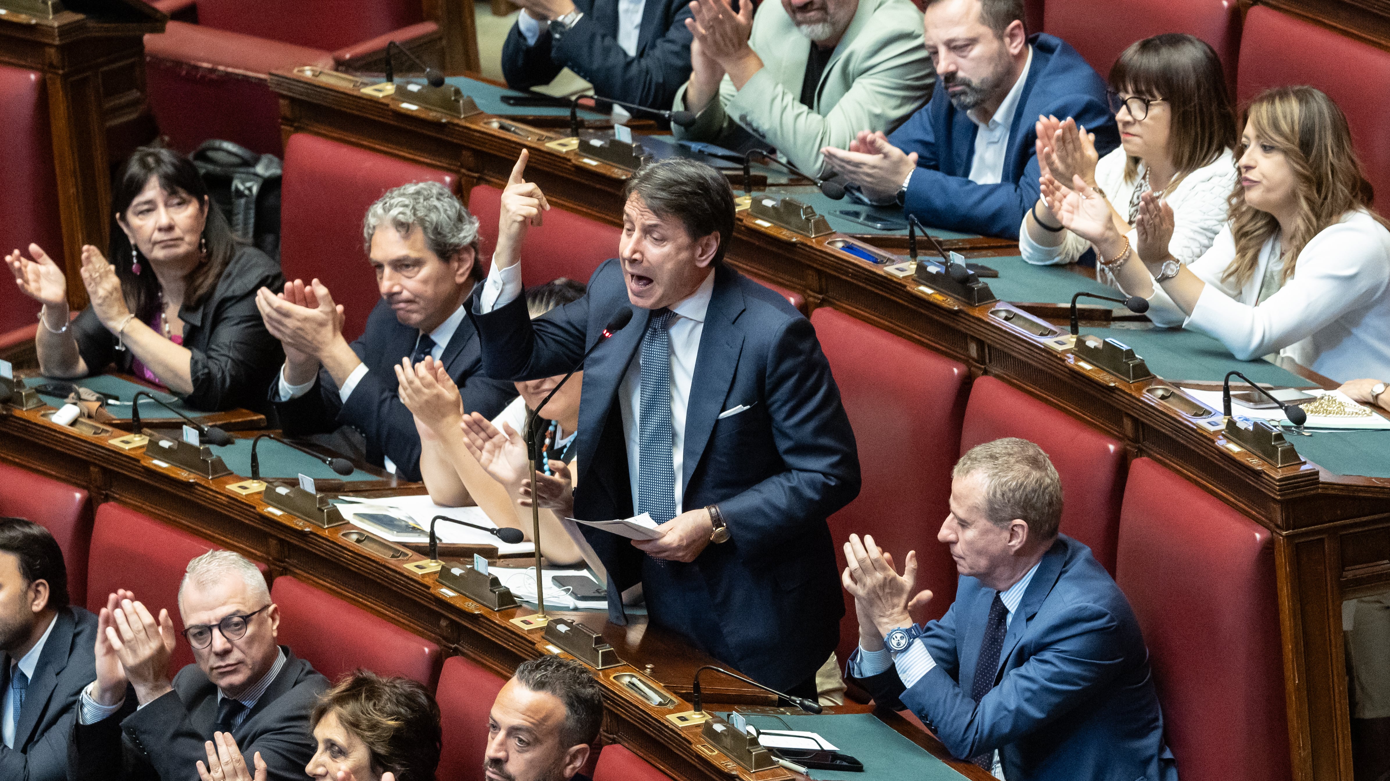 Conte non arretra: primarie contro Schlein