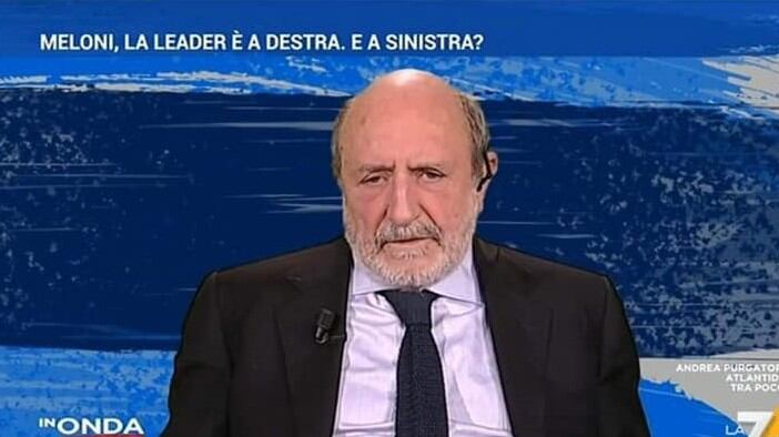 "Non vorrei essere suo figlio". Ma la Meloni zittisce il filosofo