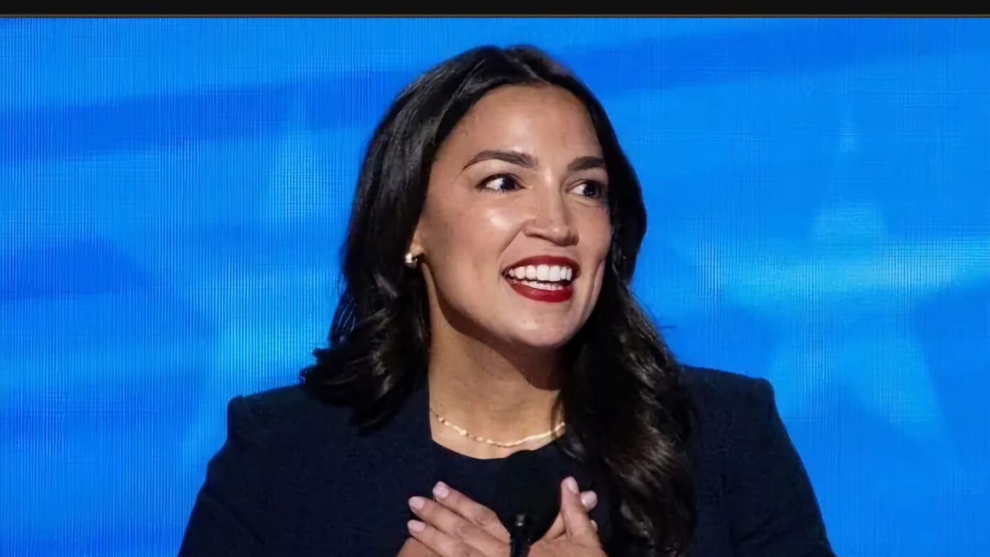 La convention incorona Alexandria Ocasio-Cortez e i dem Usa virano ancora più a sinistra