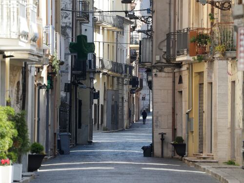 Zone rosse e Regioni chiuse: l'autunno dei "mini lockdown"