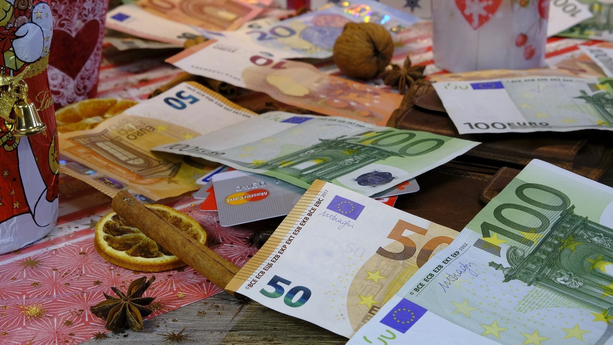 Controlli fiscali sui guadagni illeciti, la stangata del Fisco