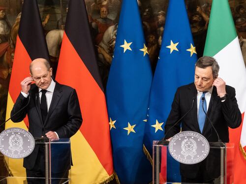 "Sarà disoccupazione di massa", la neutralità di Kiev e Macron: quindi, oggi...
