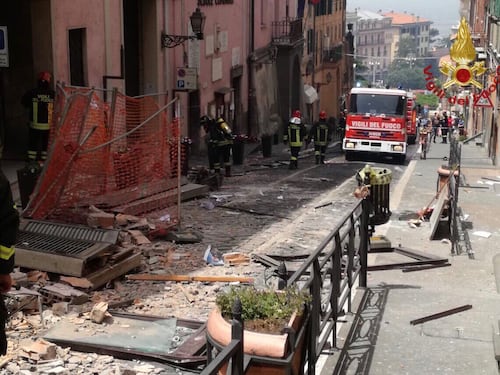 Rocca di Papa, esplosione nel municipio: gravi il sindaco e una bimba