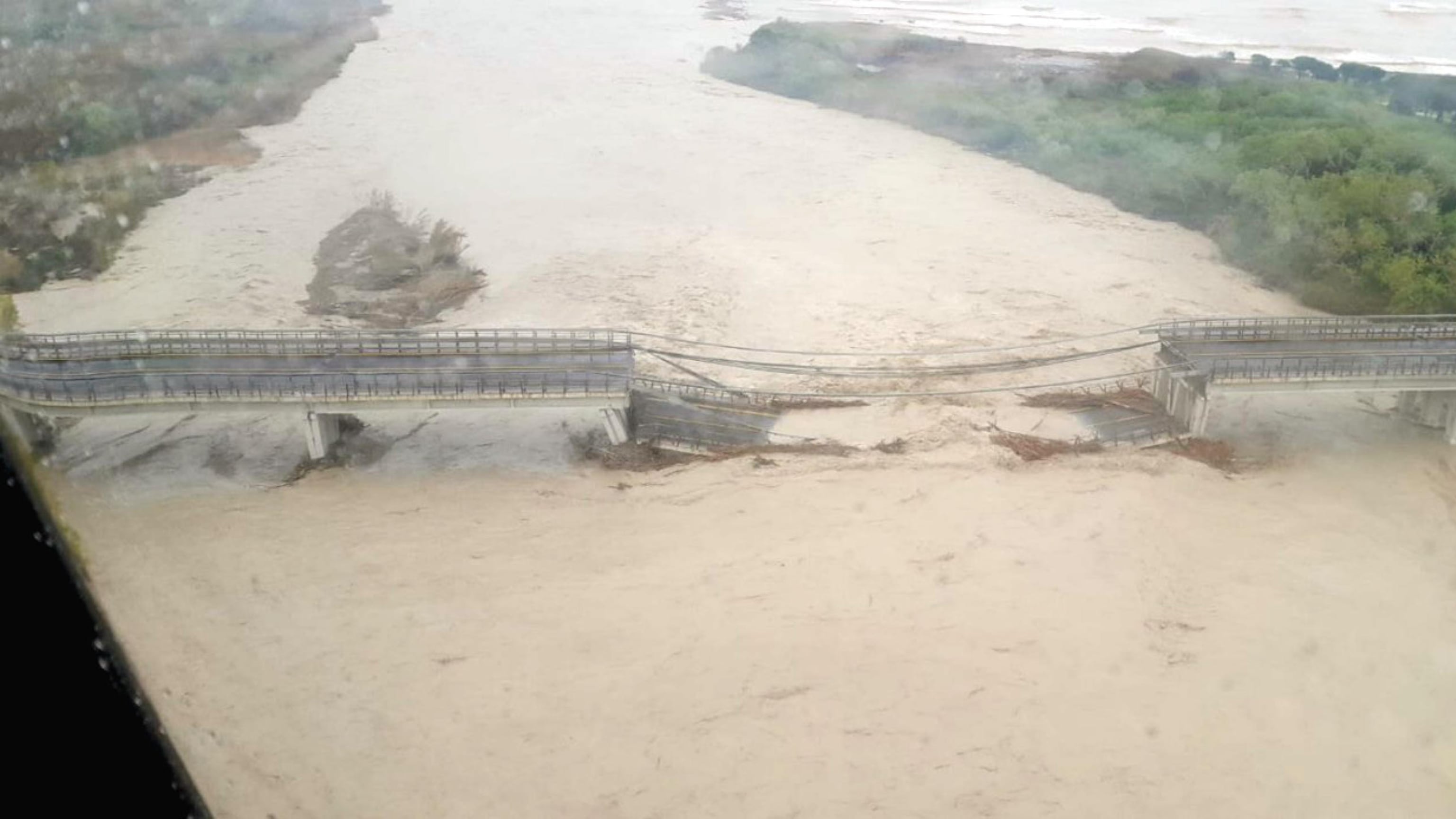 Maltempo Molise, crollo viadotto Trigno: Anas aveva già disposto e attuato la chiusura del tratto della SS 16 "Adriatica"