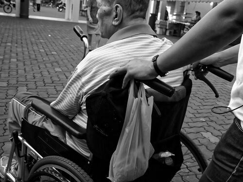 Colf e badanti ai livelli pre Covid. Gli assunti saliti del 5,7 per cento
