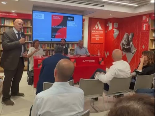 Blitz di Rizzo contro Cappellini e Mentana: "Io rossobruno? No, voglio solo la pace"
