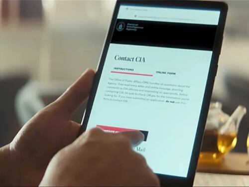 AAA cercasi 007: i video della Cia per reclutare spie in Cina