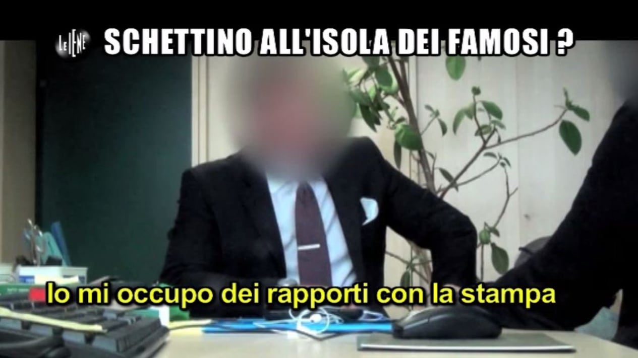 Lo scherzo delle Iene a Schettino sull'Isola dei Famosi