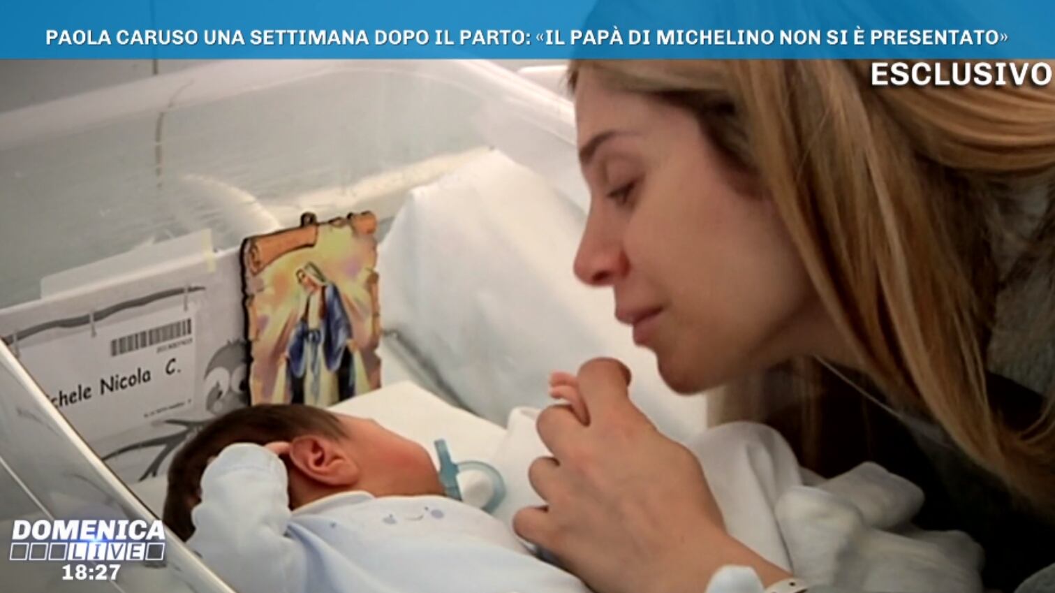 Paola Caruso, ragazza-madre in lacrime a Live: non è la D'Urso
