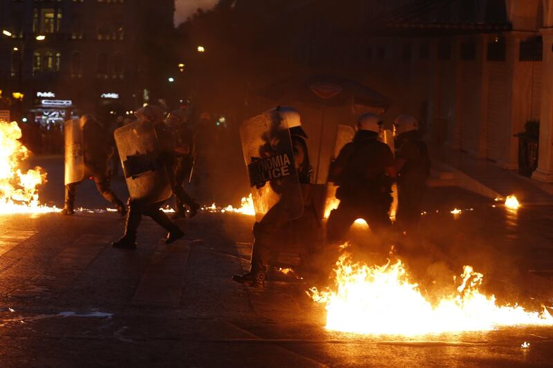 Gli scontri in piazza Syntagma 2