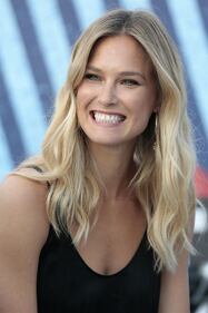 Bar Refaeli, sexy mamma col pancione 25