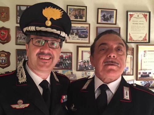 Salerno, attore di “Un posto al sole” schiaffeggiato da un gruppo di immigrati