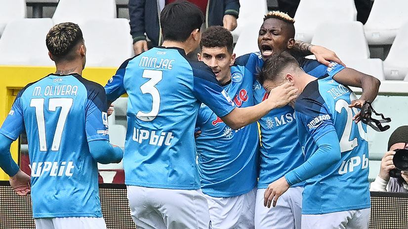 Napoli inarrestabile: Torino travolto 4-0 in casa. Scudetto sempre più vicino