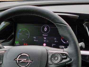 Opel Grandland Gse, guarda le foto 16