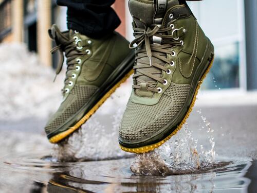 Scarpe antinfortunistiche: i modelli unisex ideali per la sicurezza e comodità