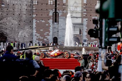 Battesimo milanese per le Ferrari 4