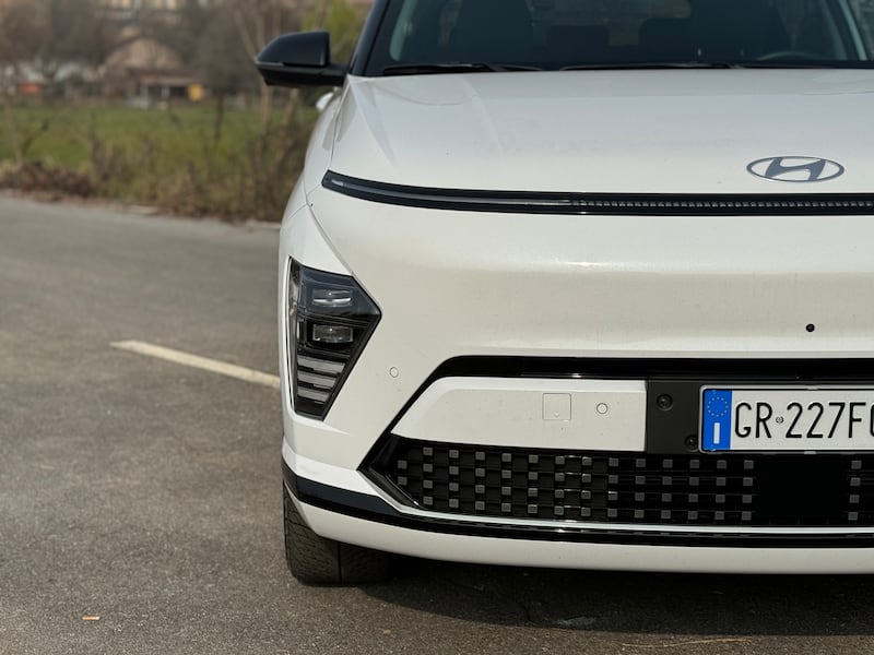 Hyundai Kona Electric: guarda la gallery del nuovo crossover elettrico da città 4