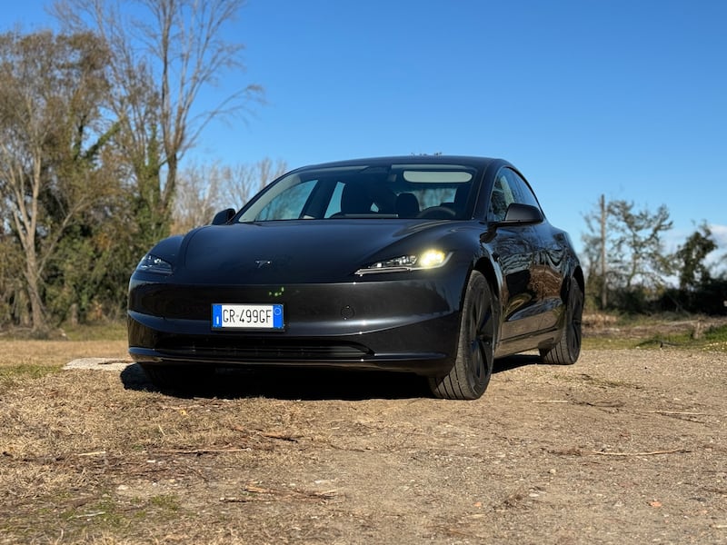 Tesla Model 3 Highland 2024: guarda la gallery 7
