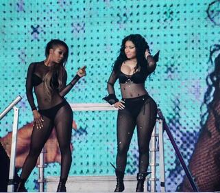 Nicki Minaj e i leggings trasparenti 14