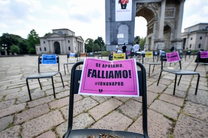 Esercenti multati per protesta all'Arco della Pace 1