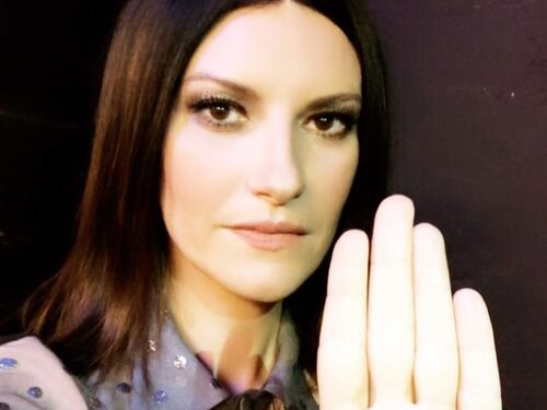 Stop per la Pausini? L'annuncio: "Mi devo un attimo fermare"