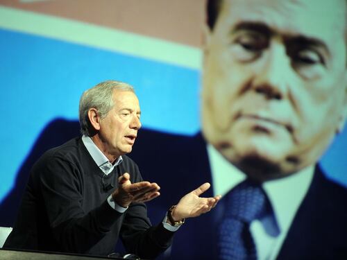 Berlusconi studia il blitz. Bertolaso non arretra: "Forza Italia è con me"