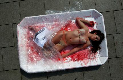 "Human meat": protesta vegana 9